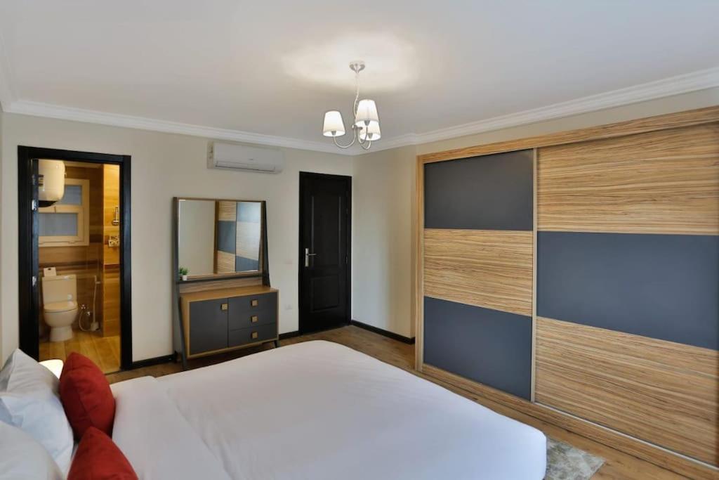 Parkside Boutique 3 Bbr Serviced Apartment - Ocean Blue - Near Airport Kahire Dış mekan fotoğraf